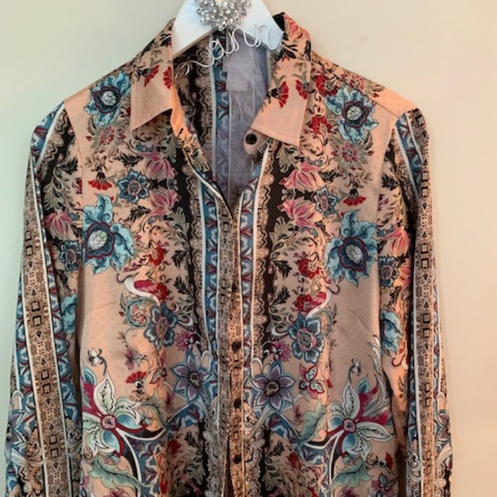 Gorgeous Floral Silky Blouse....